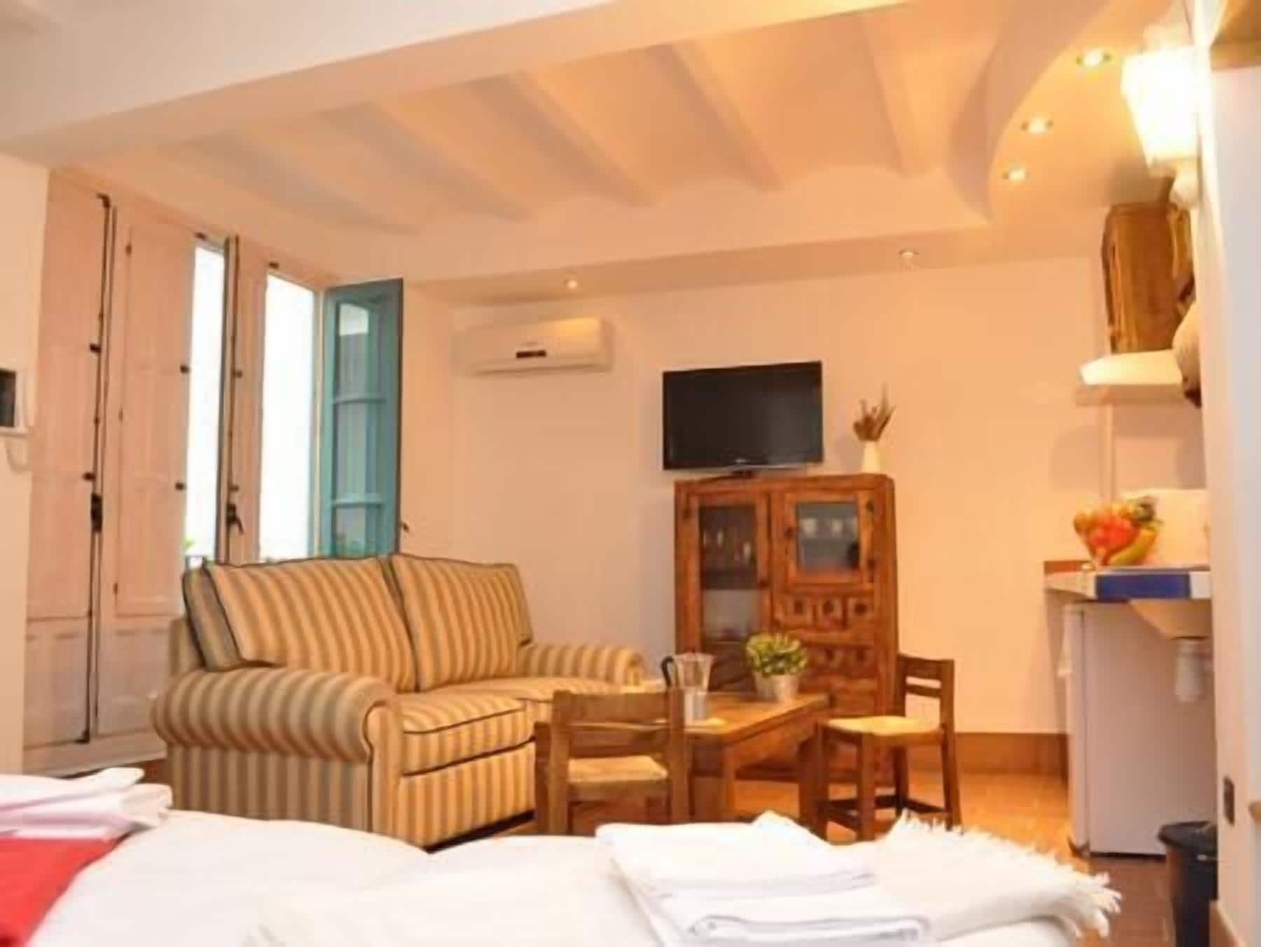 Monkeys Apartments Pureza House Siviglia Esterno foto
