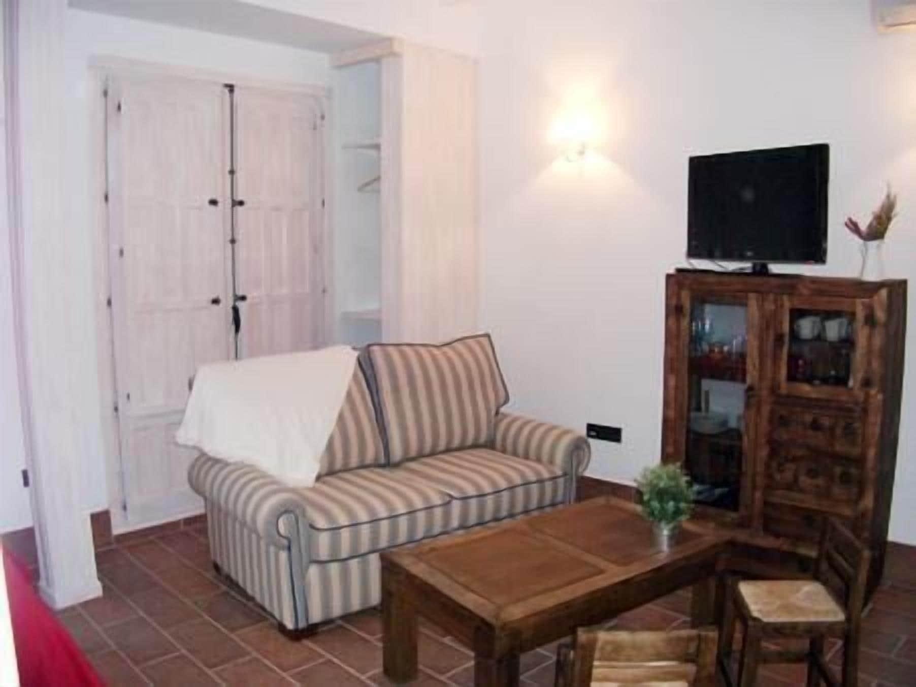 Monkeys Apartments Pureza House Siviglia Esterno foto